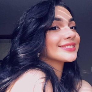 Meet your Posher, Adela